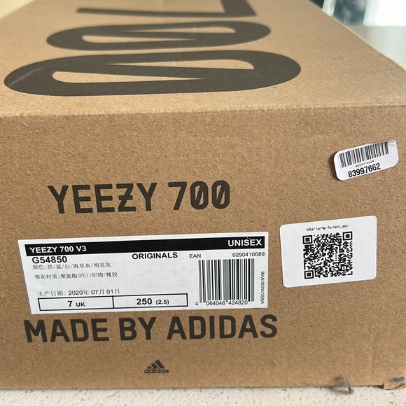 Yeezy 700 V3 Arzareth - Picture 3 of 3